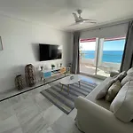 La Nina Del Mar