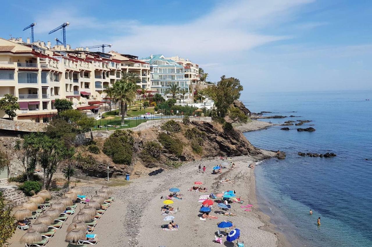La Nina Del Mar *